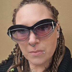 Meet your Posher, Cassie